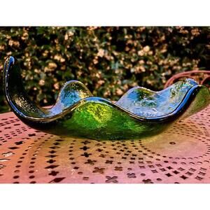 Mid Century Vintage  BLENKO Glass Bowl Freeform Leaf Amoeba WAYNE HUSTED Green